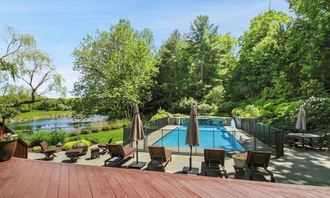 Westport House | An oasis in a magnificent & scenic setting in Westport CT