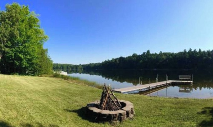 Wetmore Cottage | An Oasis on Ostrander Lake!