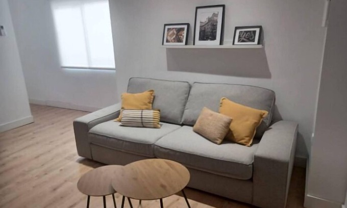 Lagunillas Apartment | Ana Bernal by HDC Apartments
