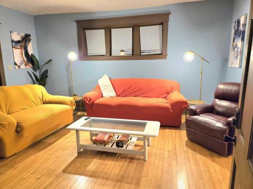Downtown Minneapolis Apartment | Ana Maria del Azul