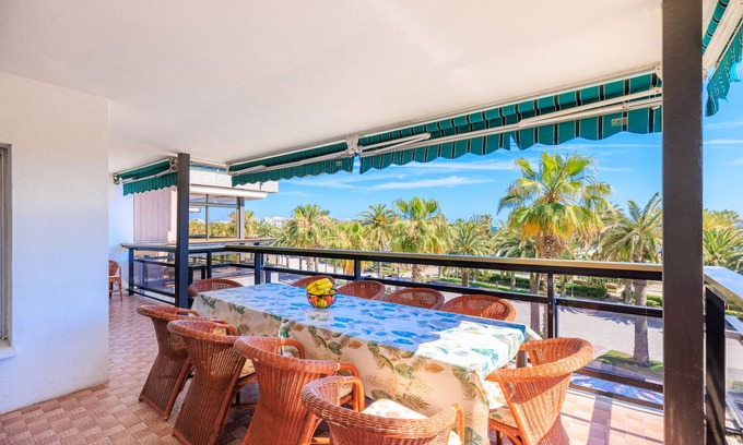 Salou City Centre Apartment | ANAGABU 5H Apartment - Only families