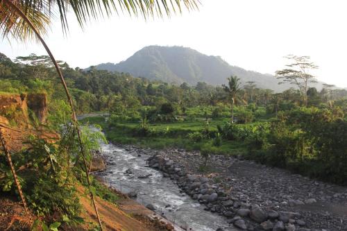 Sidemen Bed & Breakfast | Anandinii River Lodge by AGATA