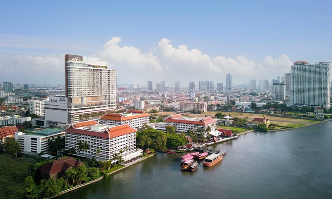 Samre Hotel | Anantara Riverside Bangkok Resort