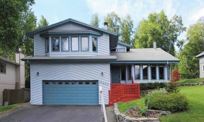 Old Seward - Oceanview House | Anchorage Southside Home