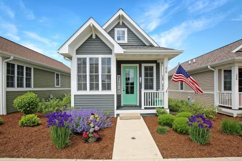 Ottawa House | Anchored Inn