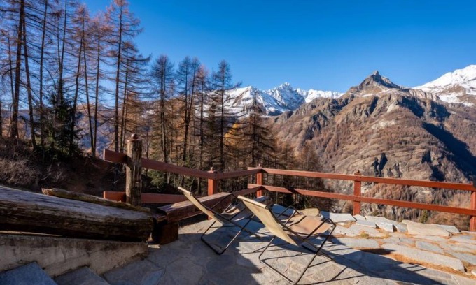 Valtournenche Apartment | Ancienne Bergerie Studio 1 (VOU140) by Interhome