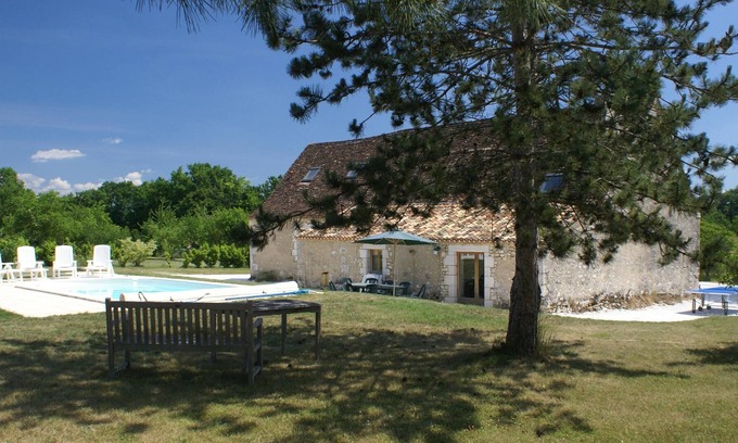 Conne-de-Labarde House | Ancient Barn Recently Renovated With Garden And Private Pool