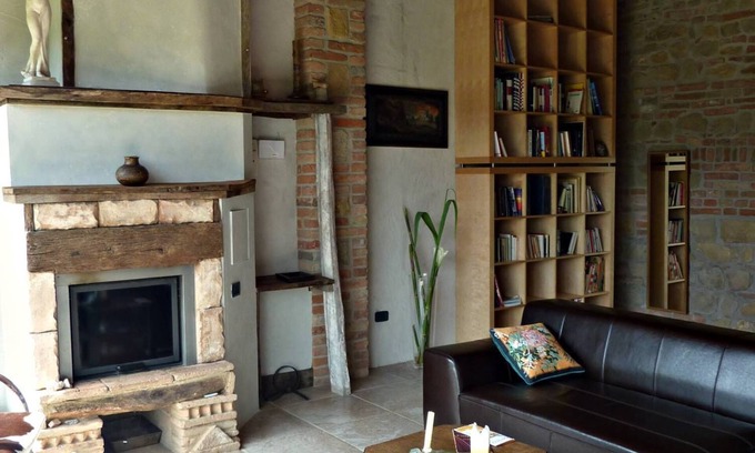 Amandola House | Ancient Renovated Hay-Barn in the Foothills of the Sibillini Mountains