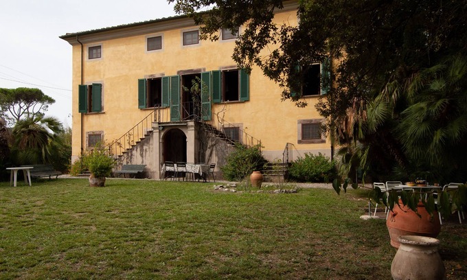 Lucca Villa | Ancient villa in the countryside of Lucca