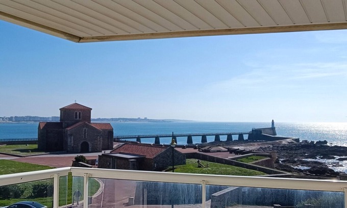 Les Sables d'Olonne Apartment | Ancora3- Appartement vue mer + place de parking
