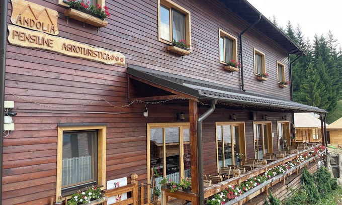 Moeciu de Sus Hotel | Andolia