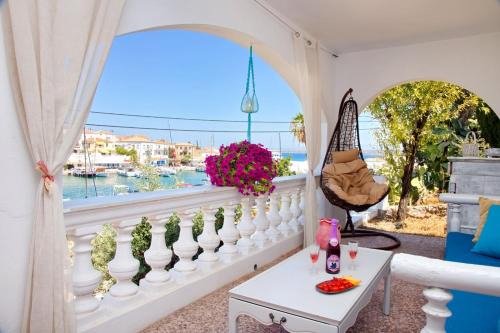 Spetses House | Anezo's Exceptional View