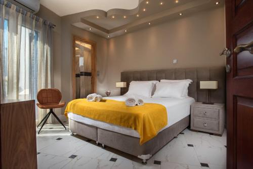 Adamas Apartment | Angelica's Deluxe Rooms in Adamas