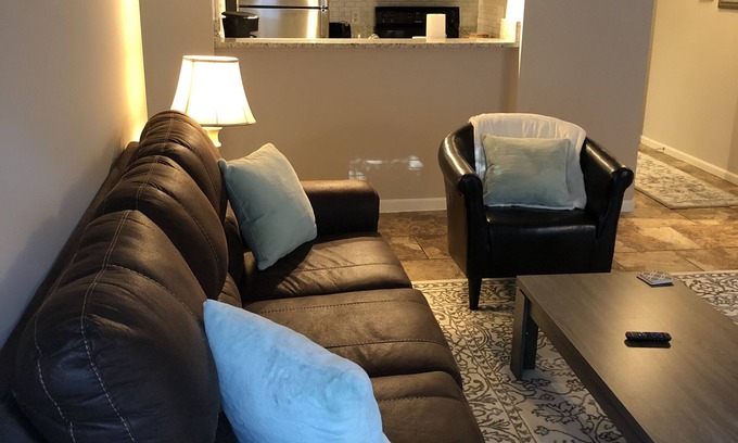 Shawnee Condo | ANGELO'S:5 STAR CLEAN AND A PERFECT PLACE TO CALL HOME FOR THE HOLIDAYS