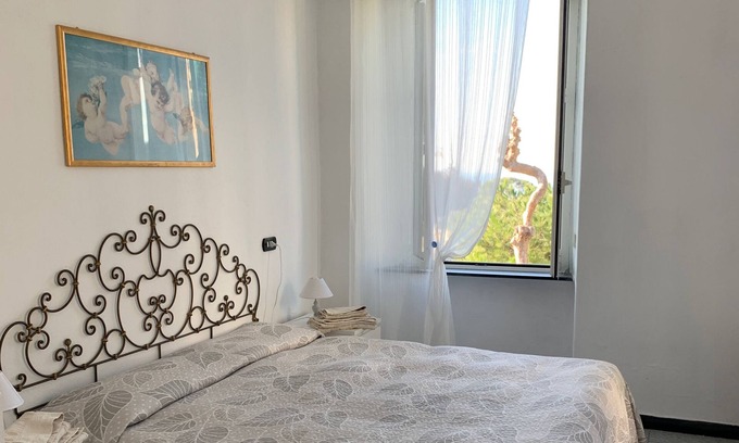 Camogli Apartment | Angie Casa Vacanza: nice apartment in a quiet area with sea view