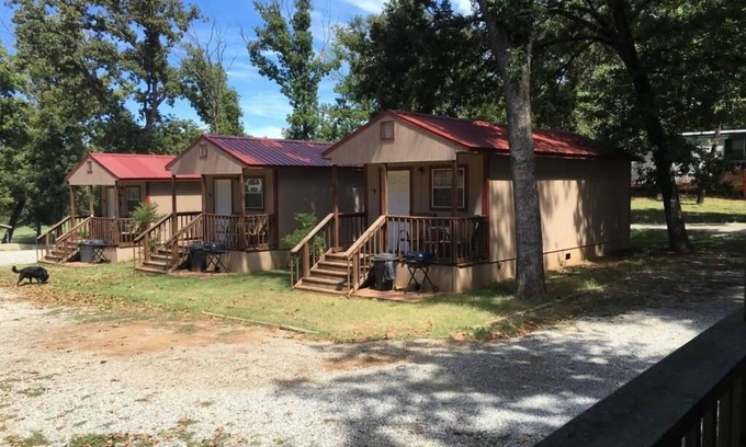 Mead Hotel | Anglers Hideaway Cabins