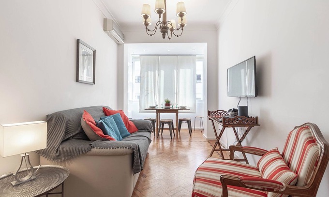 Santo Condestavel Apartment | Anise Apartment, Wifi, AC, Balcony