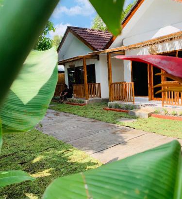 Bayan Hotel | Anjani Larva Cottage - Homestay and Eatery