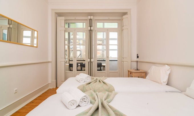 Penha de Franca Apartment | Anjos' City Escape