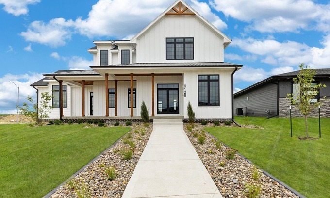 Ankeny House | Ankeny Luxe Stay
