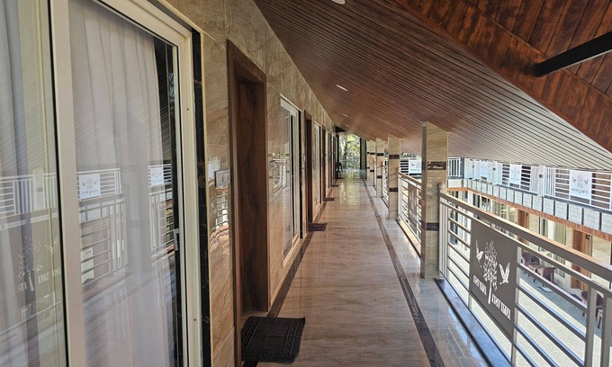 Nelamangala Hotel | Ankit Vista Green Village
