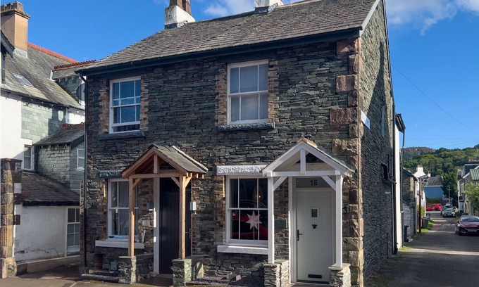 Keswick Cottage | Anley Cottage, Keswick with wood burning stove, sunny garden and private parking.