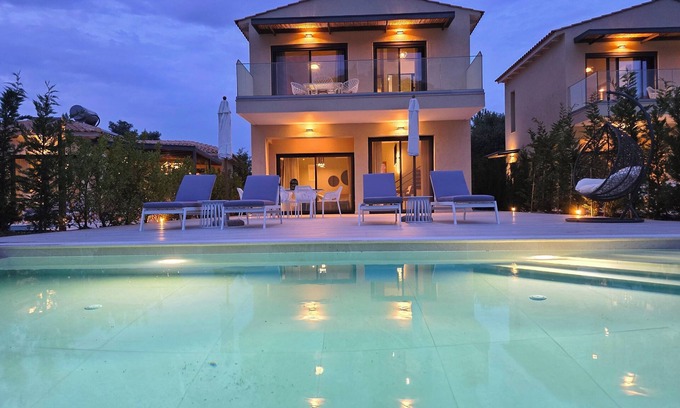 Frinion Villa | Anmaria Luxury