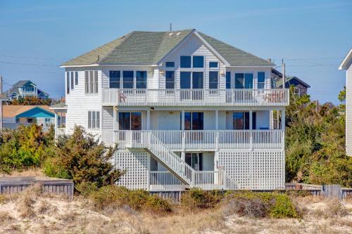 Salvo House | Ann's Palace 415