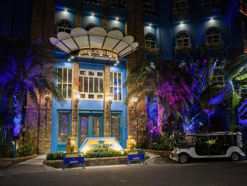 East District Hotel | Anna King Hotel