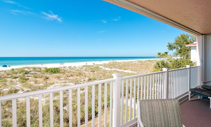 Bradenton Beach Condo | Anna Maria Island Club 38, Condo 2 Bedroom/2 Bath ocean view, maximum.