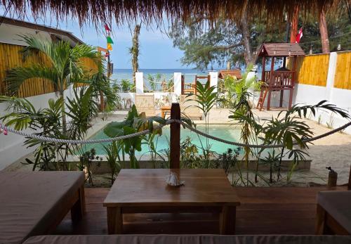 Gili Air Villa | Anna's Beach House - luxury private beachfront villa