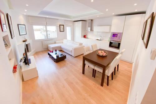 Sitges Town Center Apartment | Anna & Thomas - Sitges Center Apt