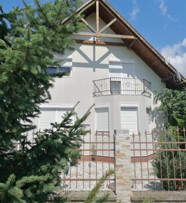 Balatonoszod Apartment | Anna Vendégház
