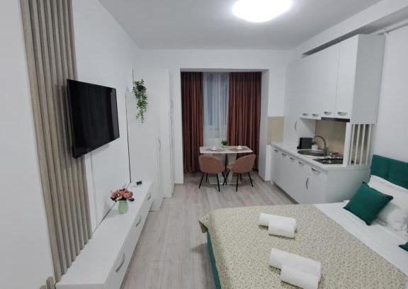 Onesti Apartment | Anne Studio