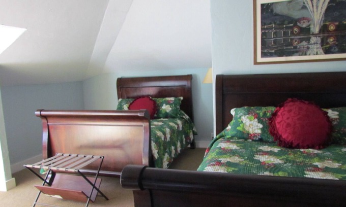 Natchitoches Bed & Breakfast | Annelle's Attic at Steel Magnolia House
