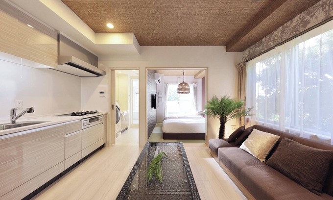 Shirahama Hotel | Annex | Yuunagi Fully equipped kitchen JapaneseWestern style room with twin beds Stairs avail/Nishimuro-gun Wakayama
