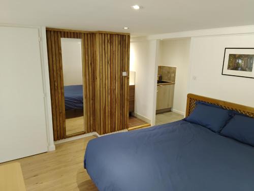 Les Landes-Genusson Apartment | Annexe du 18