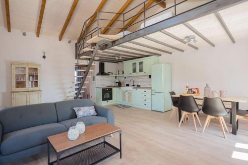 Perigiali House | ANOGI - Boutique Guesthouse ~1909~