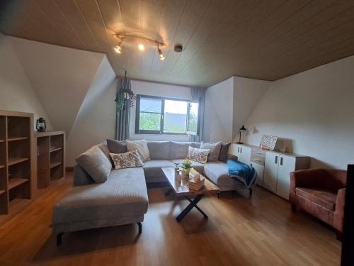 Gruenhain-Beierfeld Apartment | ansimali 3 - Treffpunkt Dachgeschosswohnung, Ideal für Familien und Freunde, Gemeinsam wohnen, getrennt träumen, Zwei Schlafzimmer, ein Urlaub mit Spiel und Spaß
