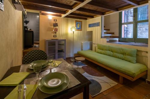Ferrara Historic Centre House | Antiba House