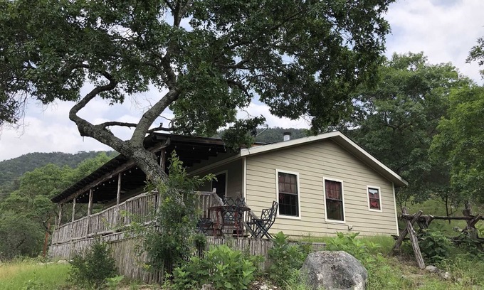 Tarpley House | Antler Mountain House
