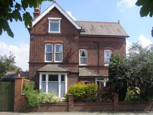Shrewsbury Bed & Breakfast | Anton Guest House Bed and Breakfast