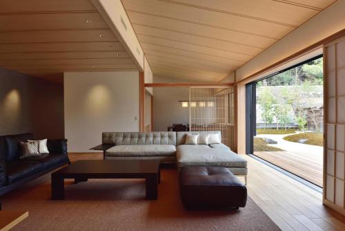 Sakyo Ward Villa | Aoi Suites at Nanzenji Modern & Traditional Japanese Style