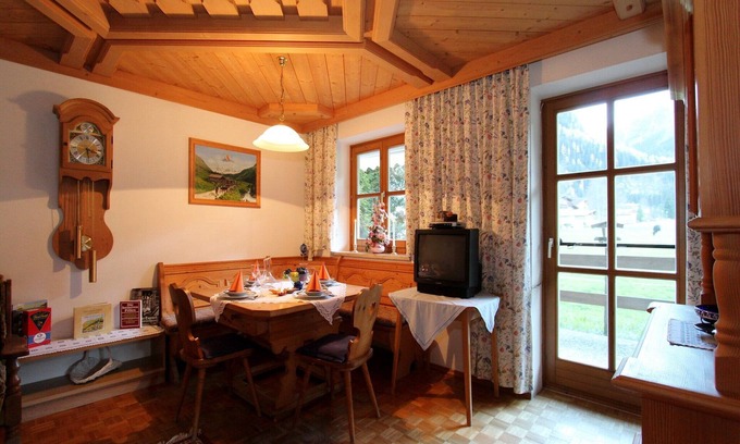 Schonbach Apartment | Apartment Sulzau near Wildkogel Ski Slopes