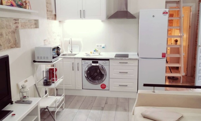 Carmona Apartment | AP. La Teja