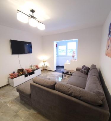 Zarnesti Apartment | Apart Ali with parking