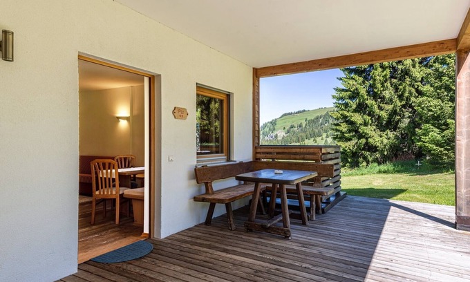 Castelrotto Apartment | Apartment "Ferienparadies Sabina Piz" in the Nature Reserve directly on the Alpe di Siusi