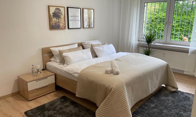Hamm-Heessen Apartment | Apart70-Modern Design I Garden with Terrace I Smart TV I Free Parking I Free WiFi