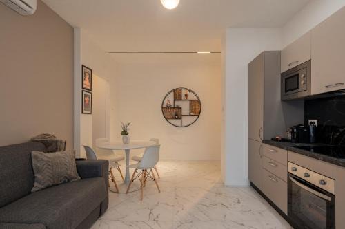 Cavoretto Apartment | Apartament comfort , vicino metro Bengasi Torino