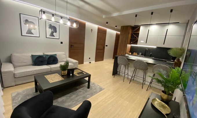 Mielec Apartment | Apartament Skrzydlaty z ogródkiem